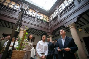 Emiliano García-Page en la XII edición de la Ruta de los Patios de Villanueva de los Infantes. (Fotos: Piedad López// JCCM)