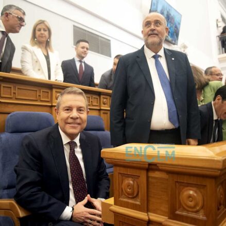 Page, junto a Guijarro, antes del comienzo del Debate sobre el Estado de la Región. Foto: Rebeca Arango.