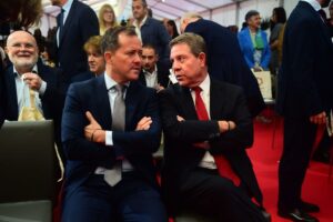 El presidente regional, Emiliano García-Page, y el alcalde de Toledo, Carlos Velázquez. Imagen: Rebeca Arango.