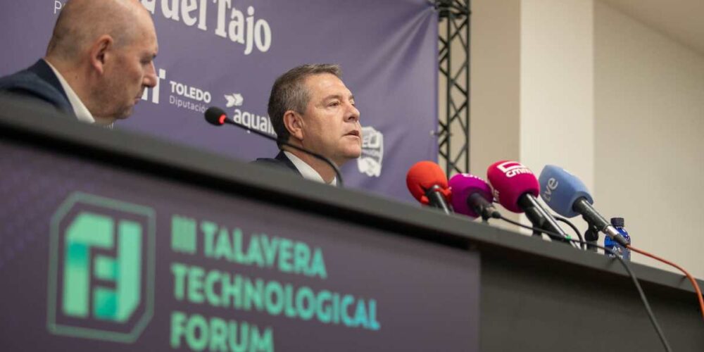 El presidente de Castilla-La Mancha, Emiliano García-Page, en un evento organizado por La Voz del Tajo.
