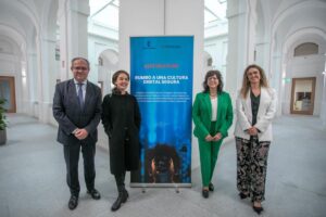 El Gobierno regional impulsa un proyecto teatral para concienciar a los jóvenes sobre los riesgos digitales