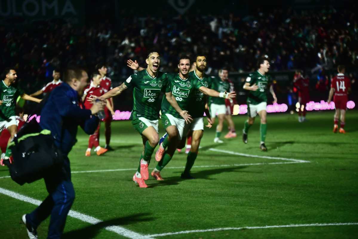 La alegría verde por el único gol local. Foto: Rebeca Arango.