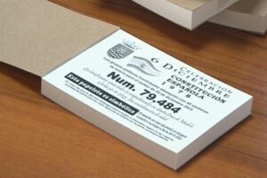 Imagen de archivo de una de las papeletas que se reparte cada año en Santa Cruz de Mudela