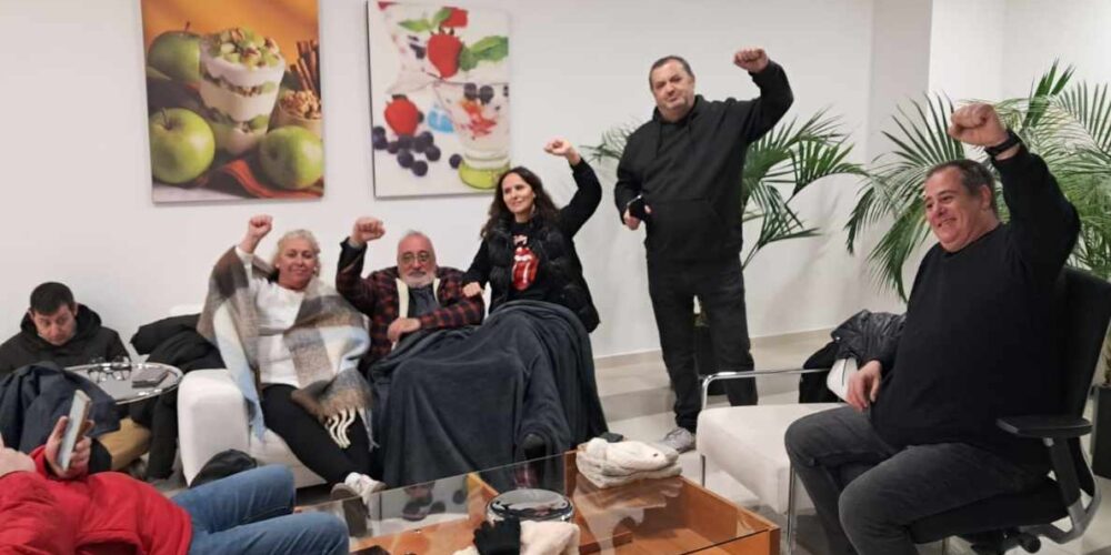 Miembros del comité de empresa de Schreiber Food en Noblejas han mantenido un encierro esta madrugada en las instalaciones