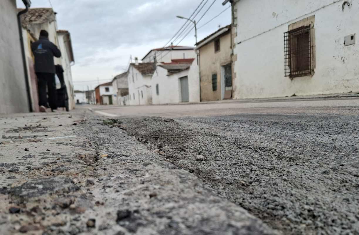 Obras de acondicionamiento de la travesía de Almodóvar del Pinar.