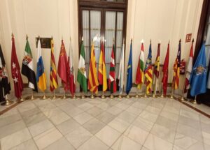 Banderas de las comunidades autónomas.