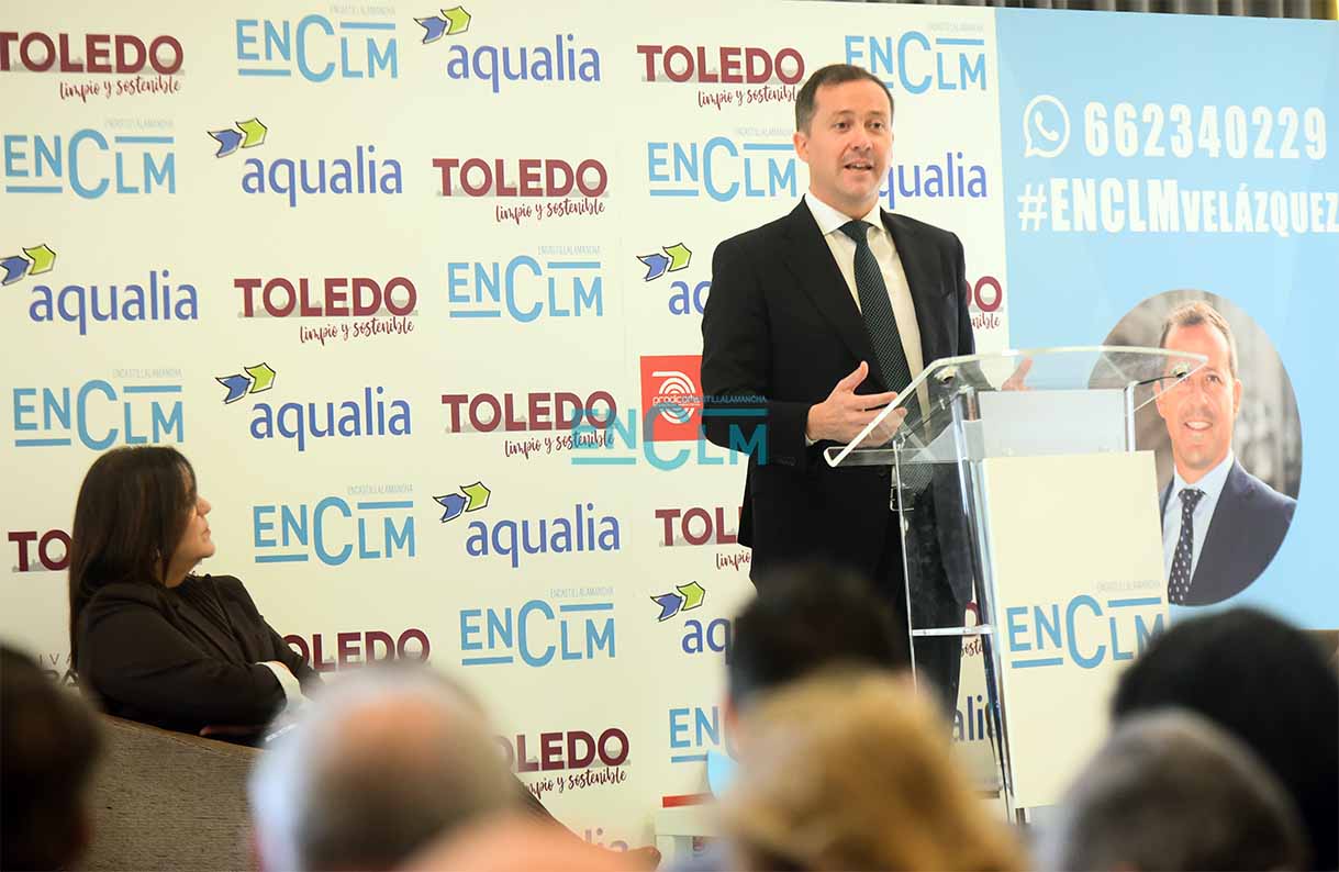 Carlos Velázquez durante el Espacio Reservado organizado por Enclm. Foto: Rebeca Arango.