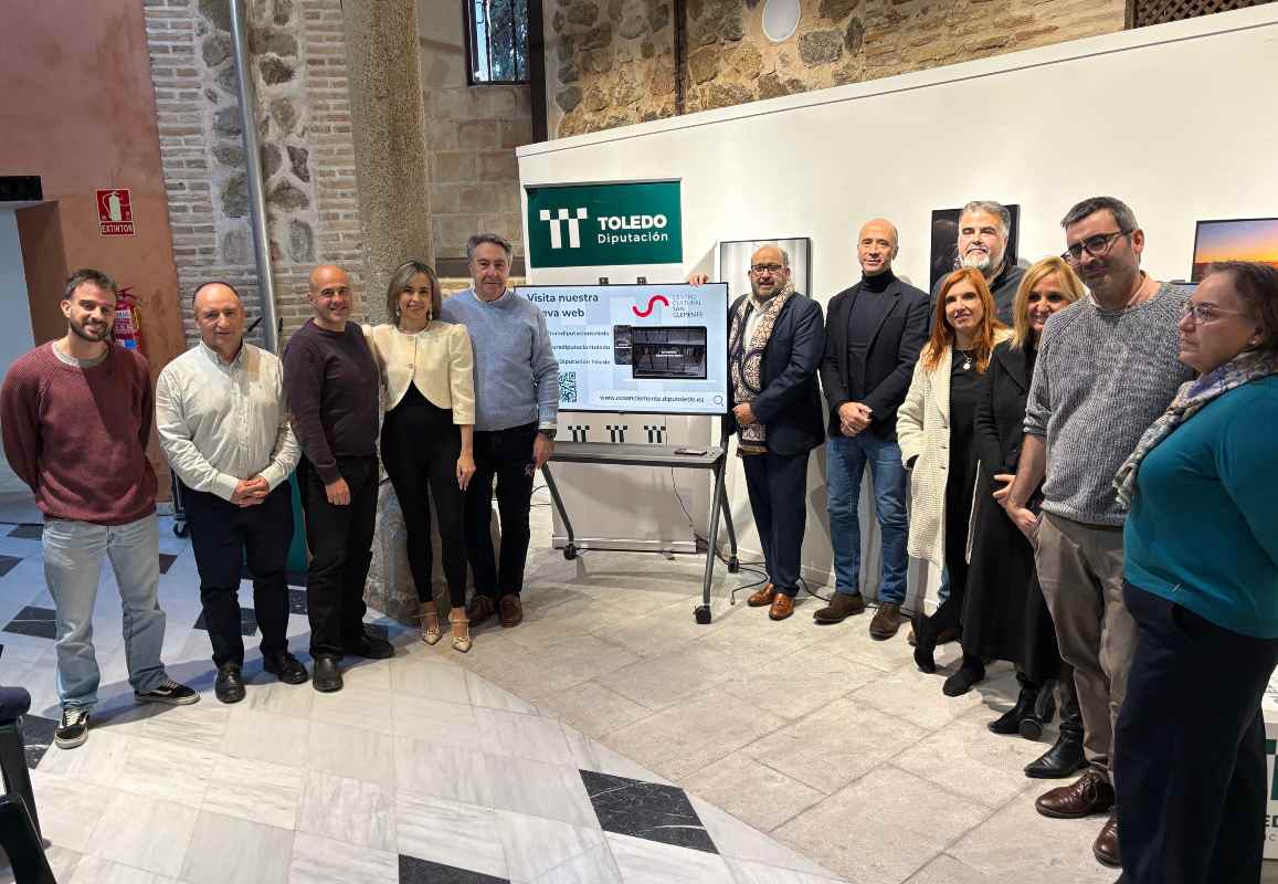 Equipo de cultura de la Diputación en la presentación de la nueva web.