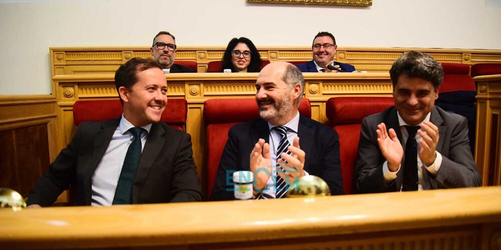 En primer plano, Carlos Velázquez, José Manuel Velasco y Juanjo Alcalde. Foto: Rebeca Arango.