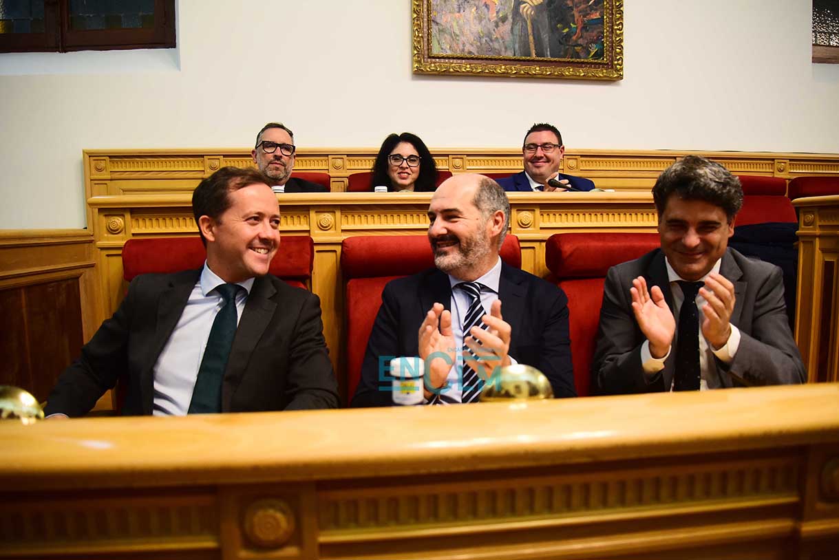 En primer plano, Carlos Velázquez, José Manuel Velasco y Juanjo Alcalde. Foto: Rebeca Arango.