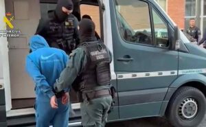 La Guardia Civil ha detenido a cinco personas por robos con alunizaje.