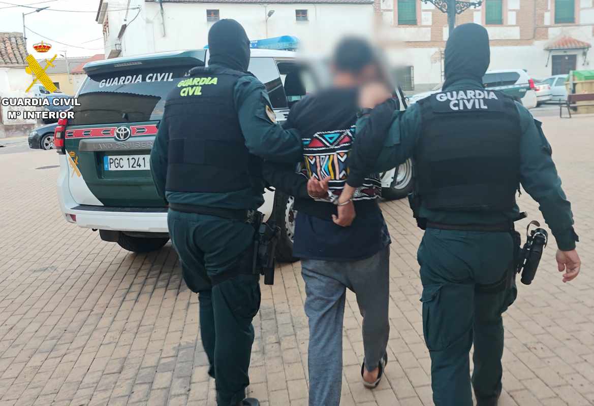 La Guardia Civil, en la operación Abetul, ha detenido a cuatro personas