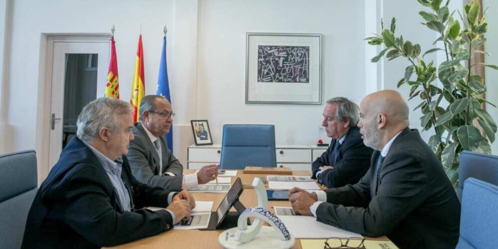 Ruiz Molina y Ángel Nicolás valoraron los presupuestos regionales.