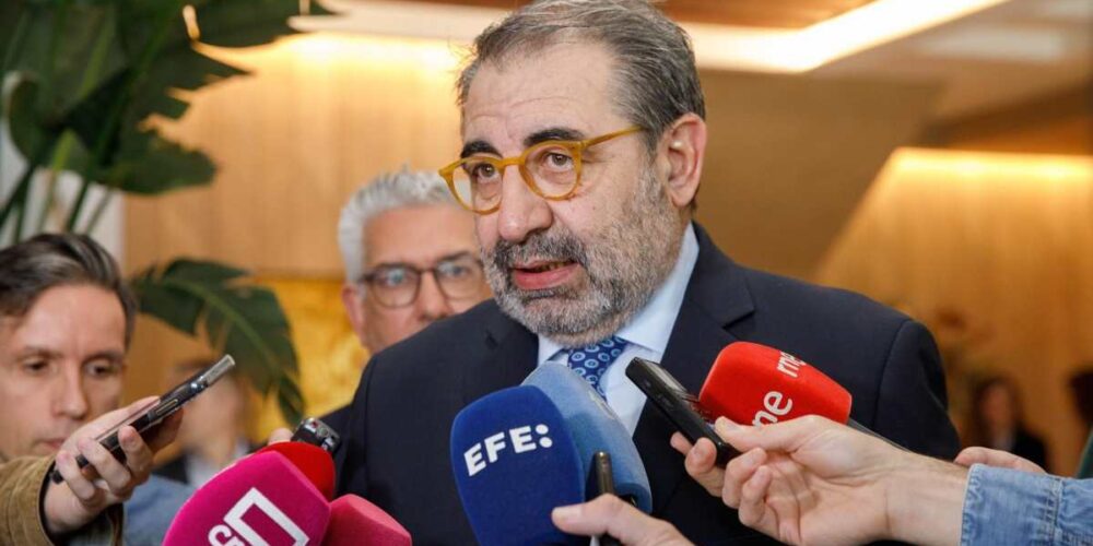 El consejero de Sanidad, Jesús Fernández Sanz.