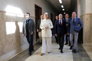 Soledad de Frutos presentó el presupuesto de 2026 junto a sus compañeros del gobierno provincial.