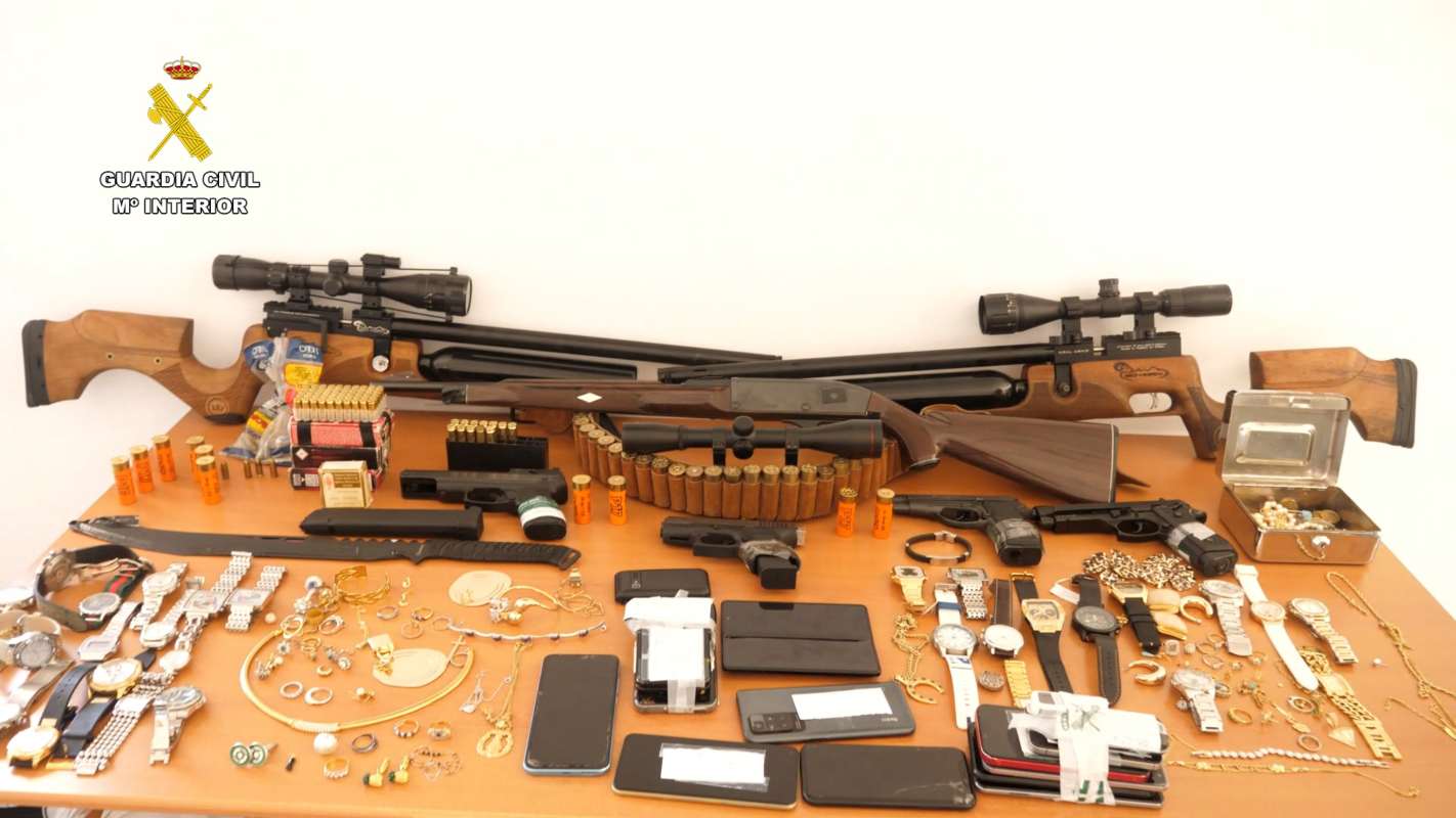 Arsenal intervenido a los timadores.