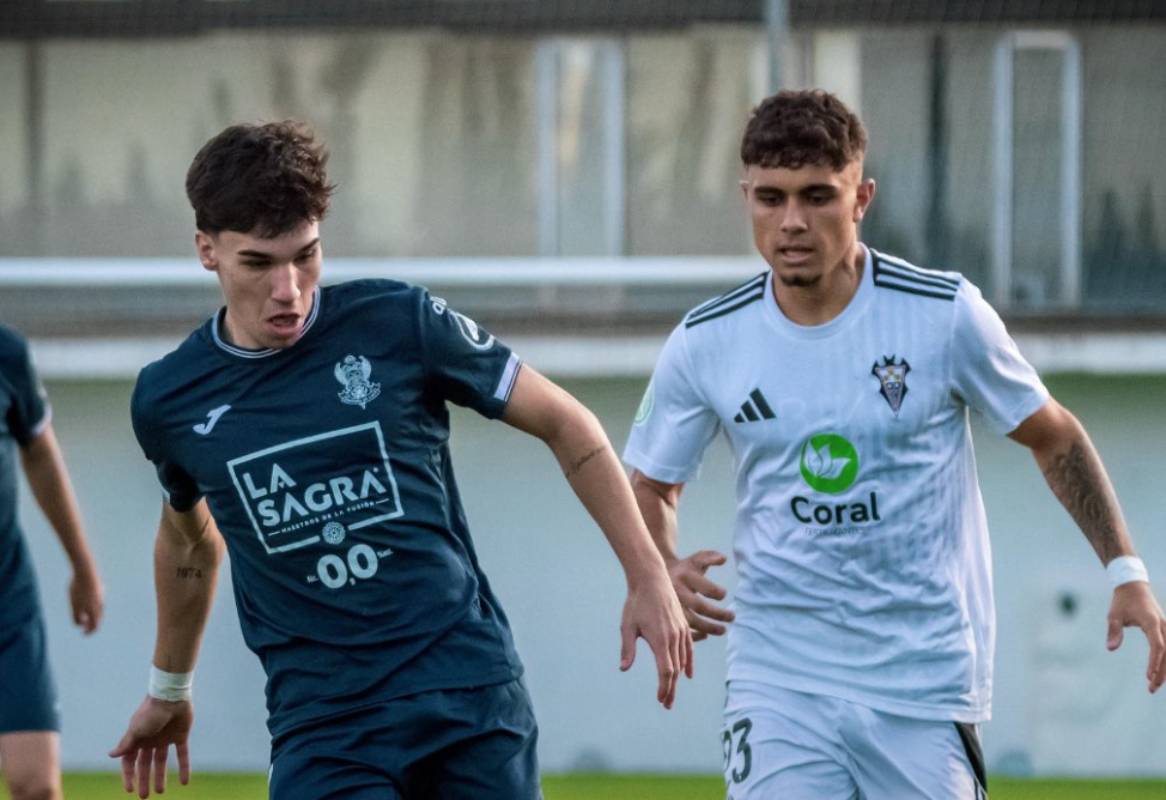 Lance del partido jugado en la Ciudad Deportiva Andrés Iniesta. Foto: CD Toledo.