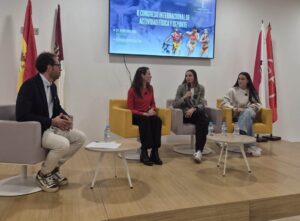 De izquierda a derecha: María Varo, Herminia Parra y Paula Sevilla.