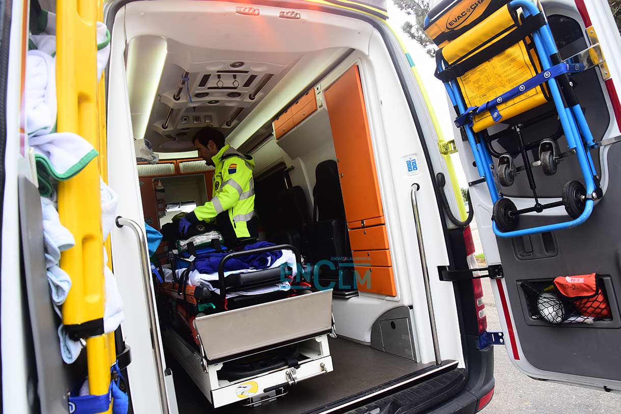 Ambulancias, UVI móvil del Sescam. Foto: Rebeca Arango.