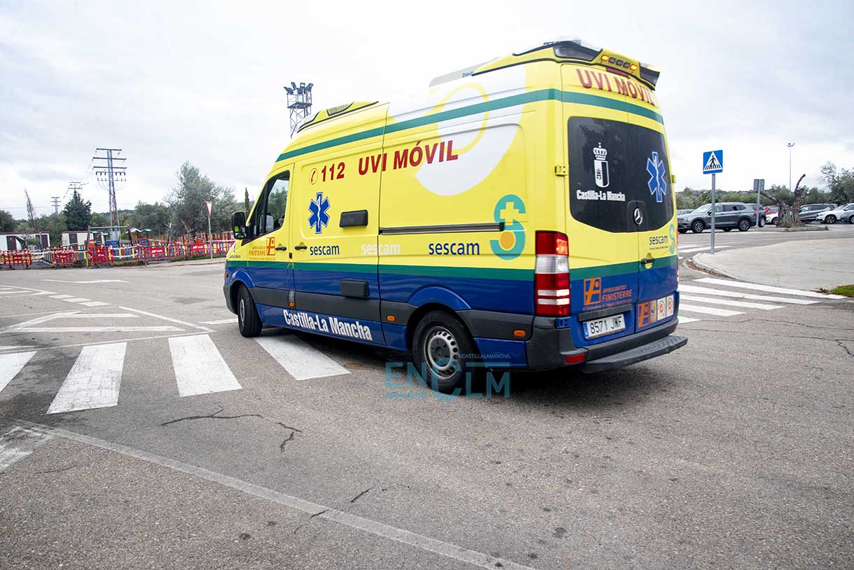 Ambulancias, UVI móvil del Sescam. Foto: Rebeca Arango.