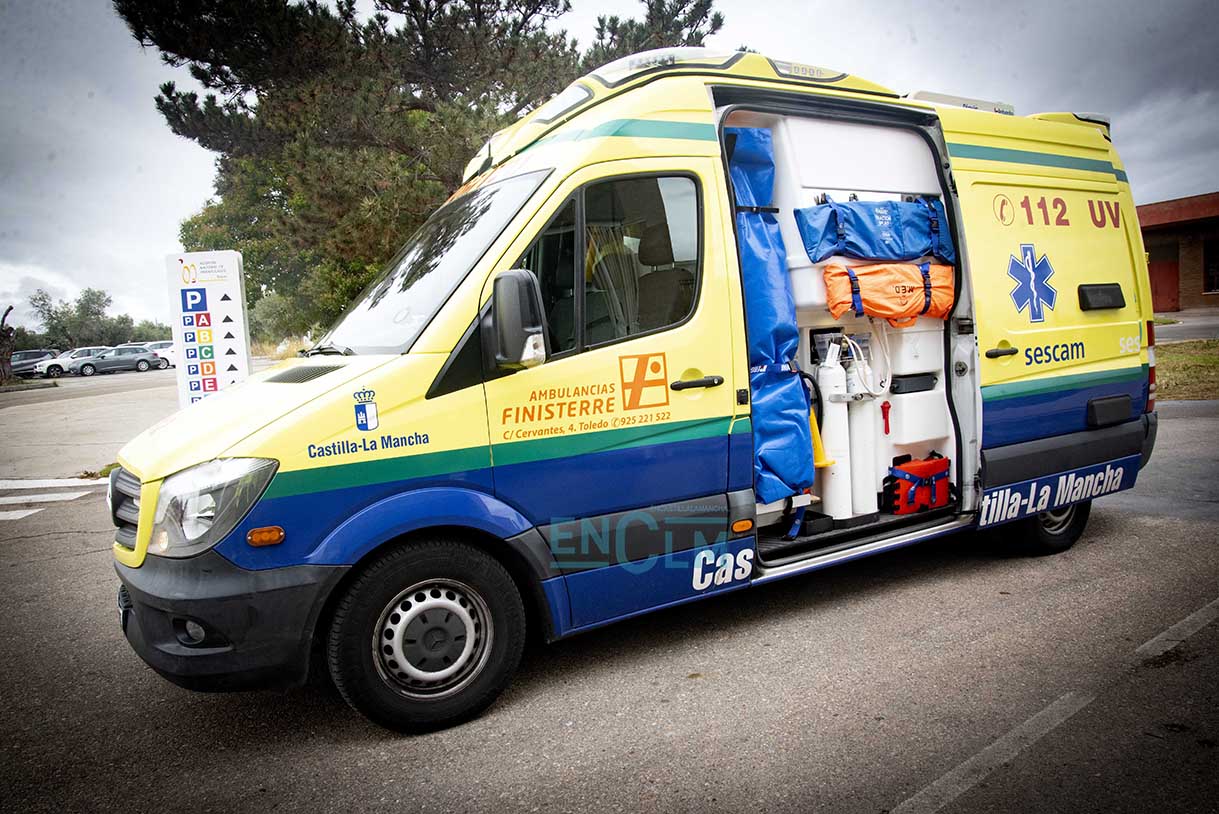 Ambulancias, UVI móvil del Sescam. Foto: Rebeca Arango.