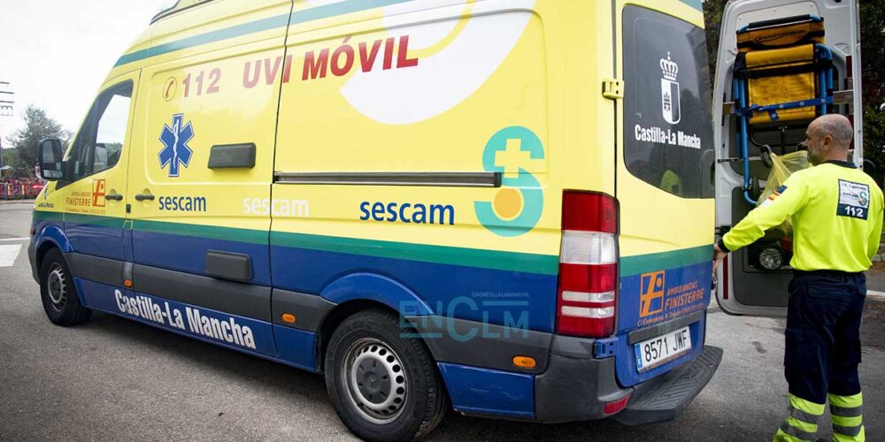 Imagen de archivo de una UVI móvil del Sescam. Foto: Rebeca Arango.