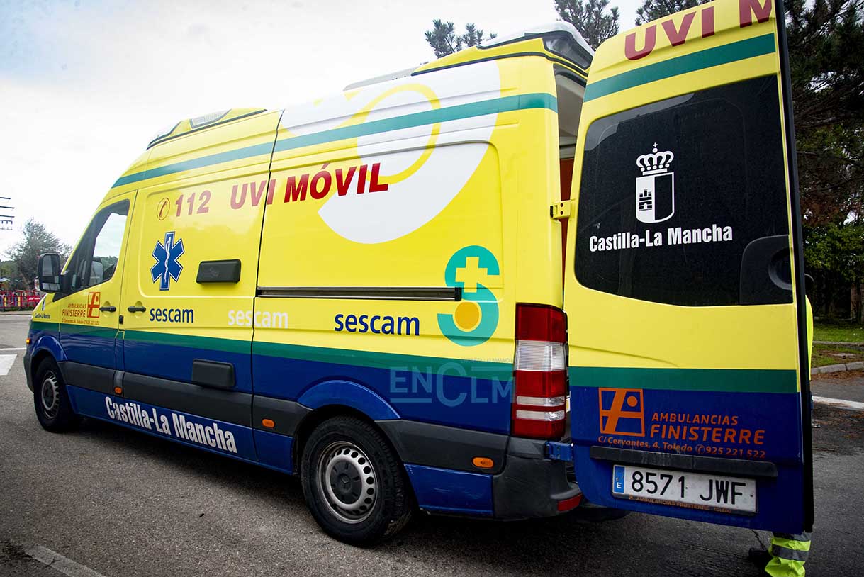 Ambulancias. UVI móvil del Sescam. Foto: Rebeca Arango.