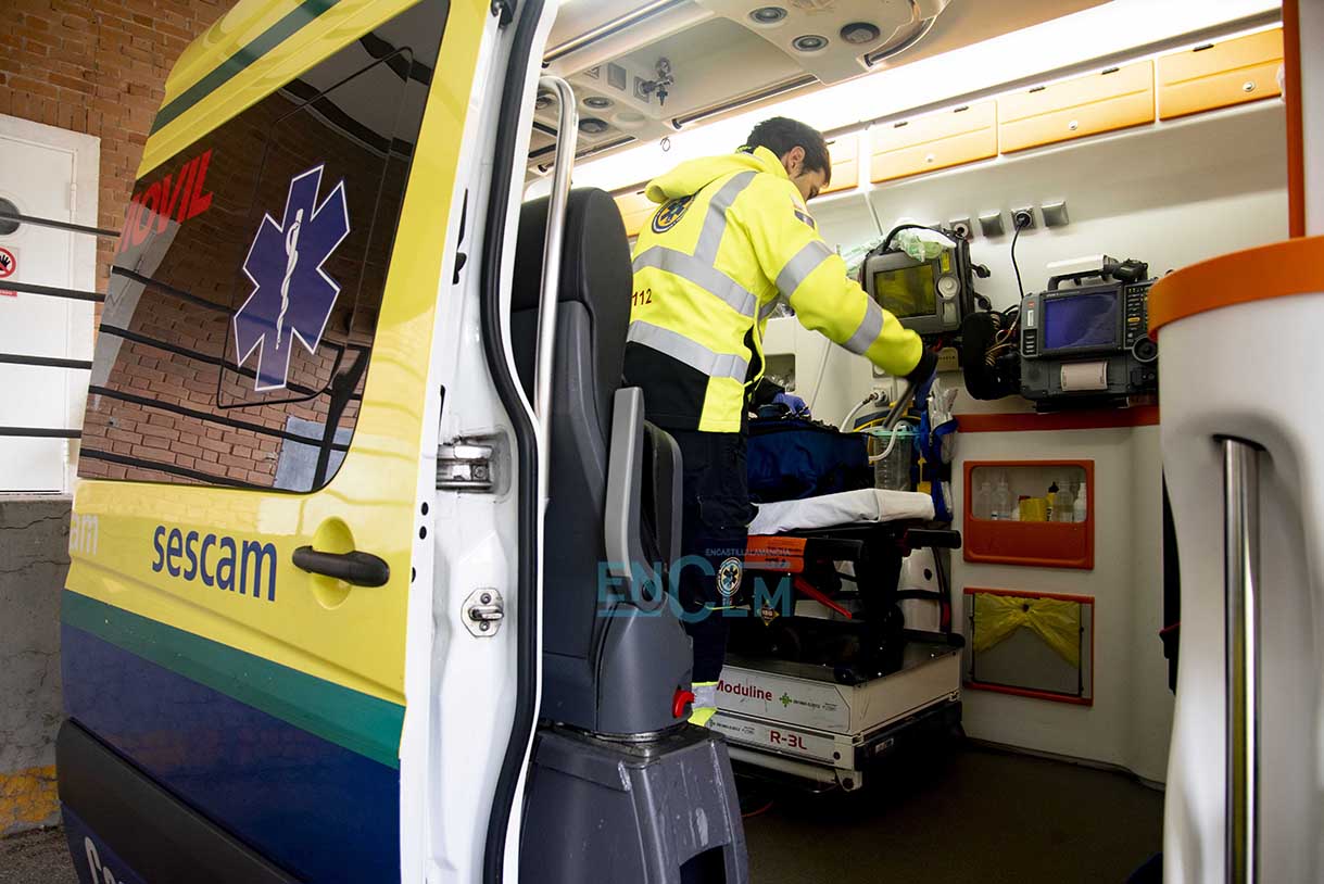 Ambulancias, UVI móvil del Sescam. Foto: Rebeca Arango.