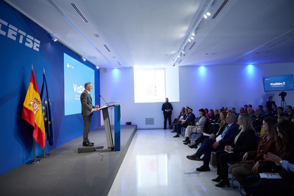 El ministro, cuando presentó el l nuevo modelo de respuesta policial a la violencia de género.