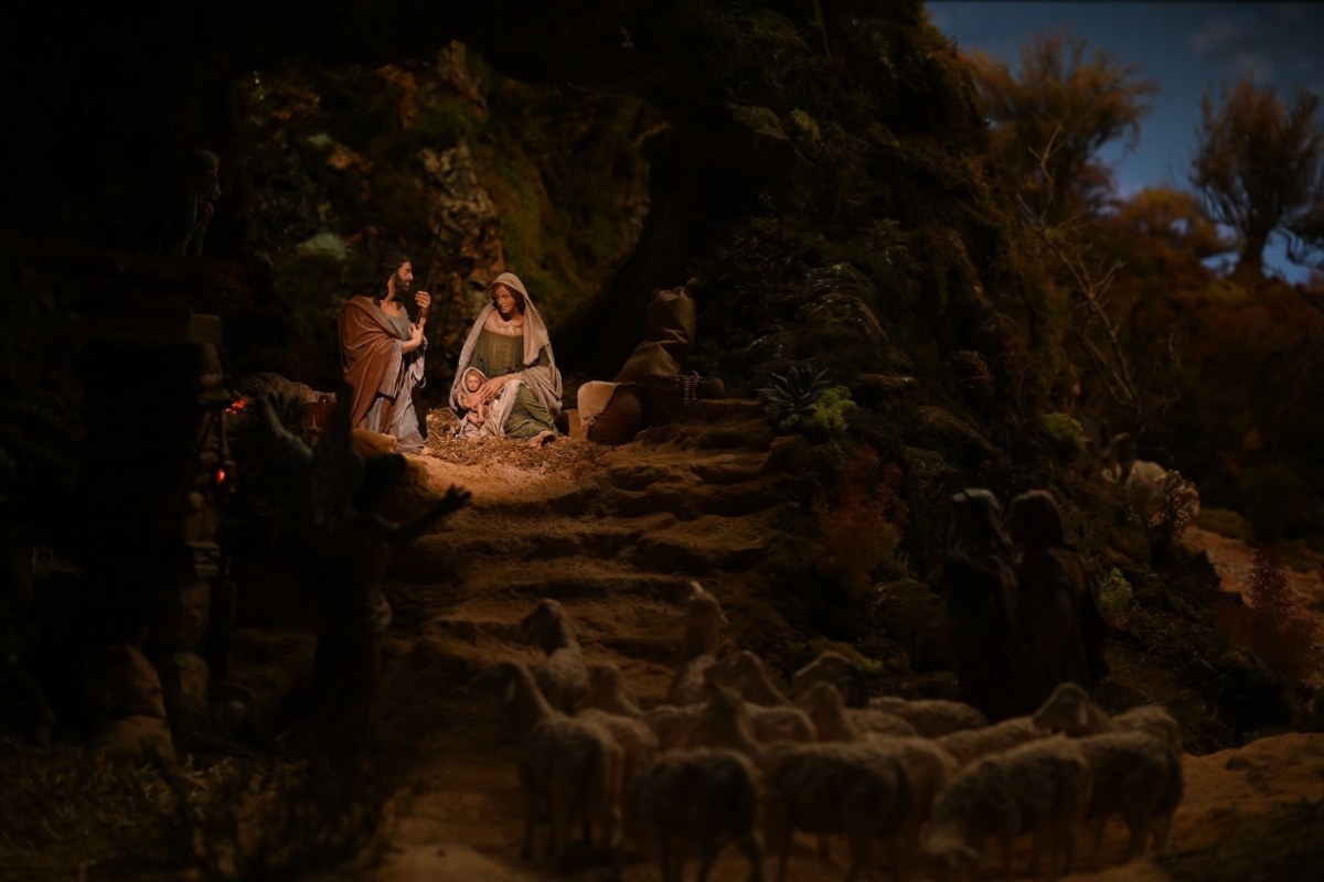 Belén monumental instalado en el Antiguo Casino de Ciudad Real