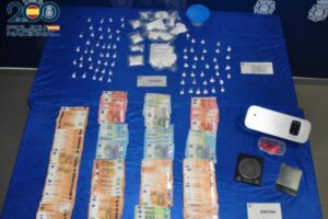 Droga y dinero incautado por la Policía Nacional
