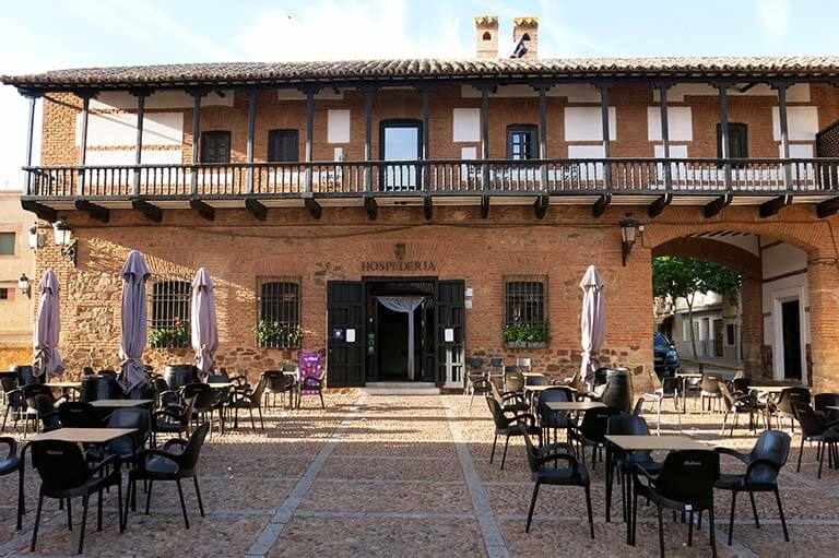 Exterior de la hospedería