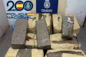 Fardos incautados por la Policía Nacional en Valdepeñas