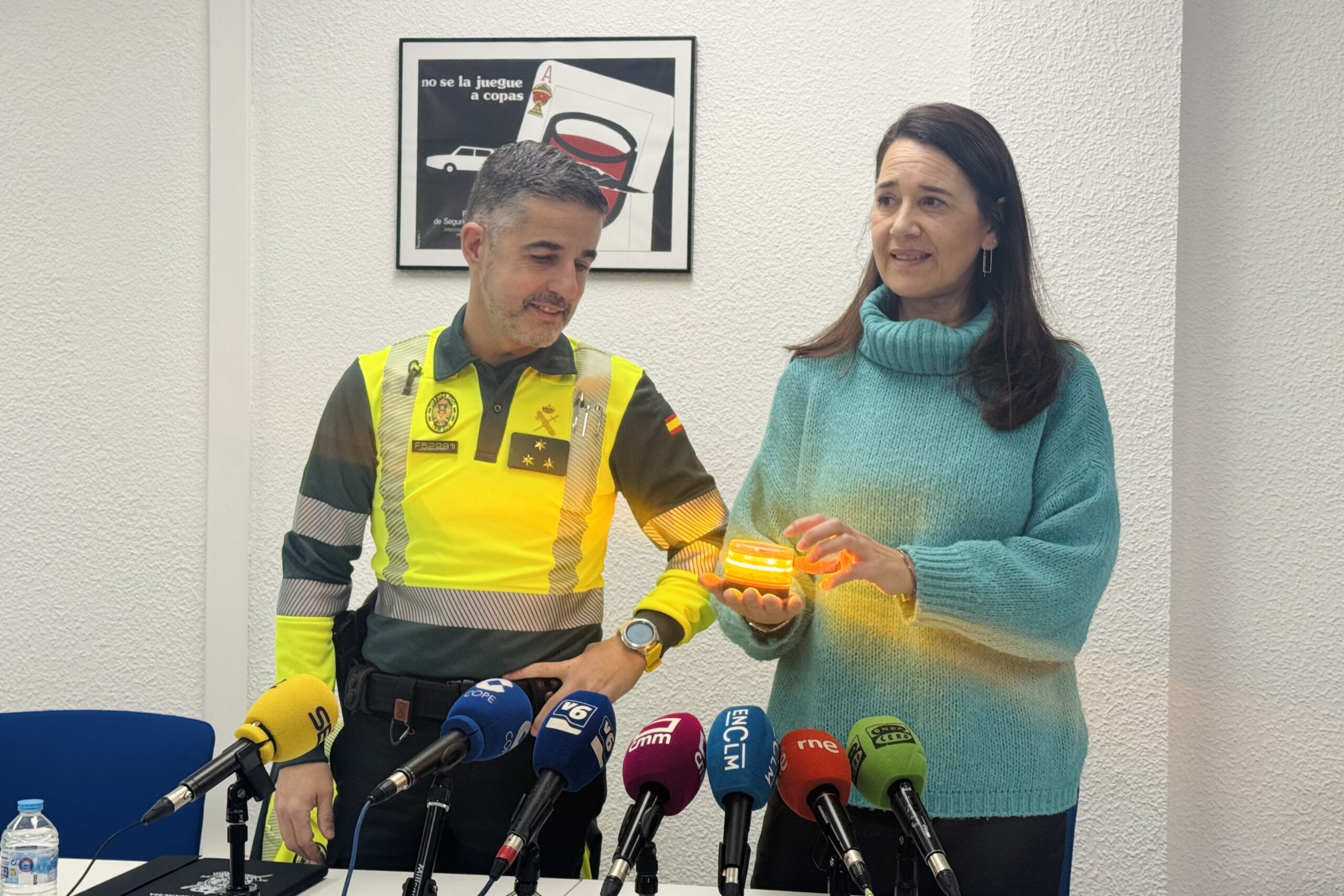 Juan Ramón Villalba y Cruz Hernando informan en Albacete sobre la baliza V16