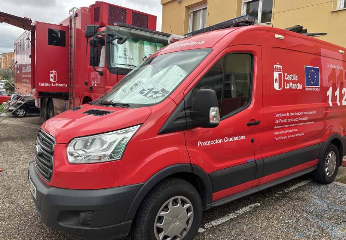 Vehículos de Protección Civil.
