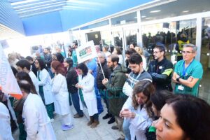 Foto de archivo de una huelga de médicos en Toledo