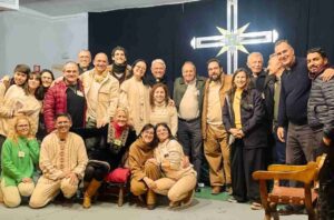 Foto de familia a propósito del concierto de 'Somos' en Ocaña I.