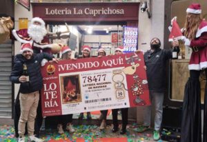 Cuarto premio de la lotería de Navidad, en La Caprichosa. Foto: Rebeca Arango.