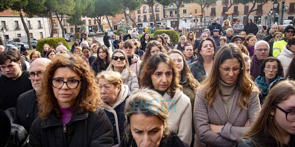 Minuto de silencio en Torrijos (Toledo)