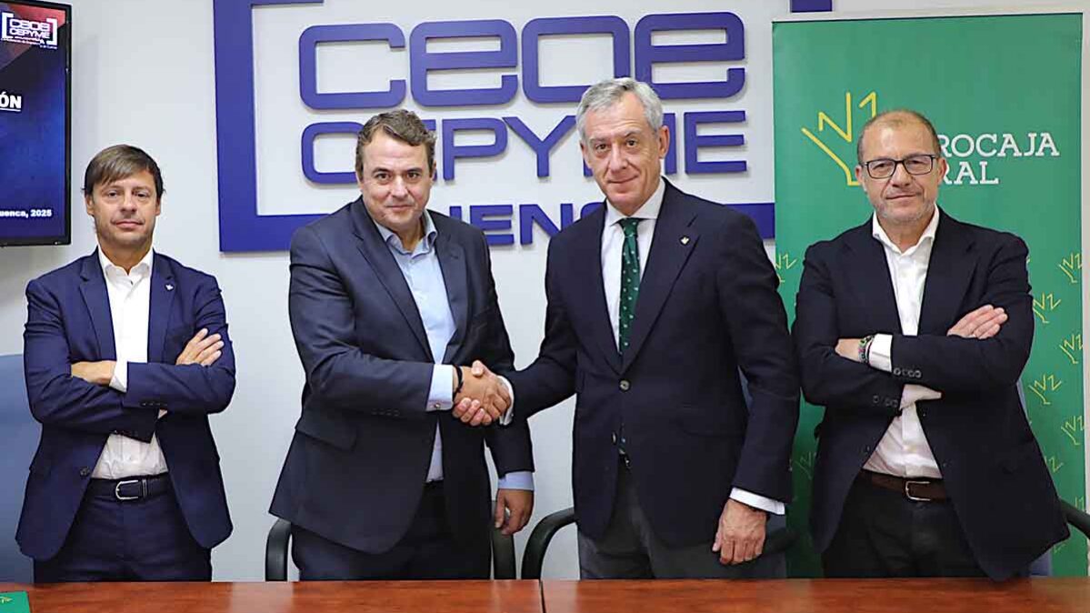 Firma del convenio para impulsar el desarrollo empresarial entre Eurocaja Rural y CEOE Cepyme Cuenca