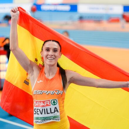 Portentosa Paula Sevilla: logró el bronce en el Europeo e igualó el récord de España de Sandra Myers. Foto: RFEA.