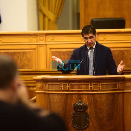José Manuel Caballero, interviniendo en un acto con estudiantes sobre el Parlamento Europeo. Foto: Rebeca Arango.