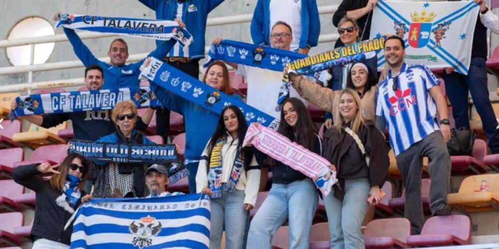 Máxima expectación entre la afición del Talavera. Foto: CF Talavera.