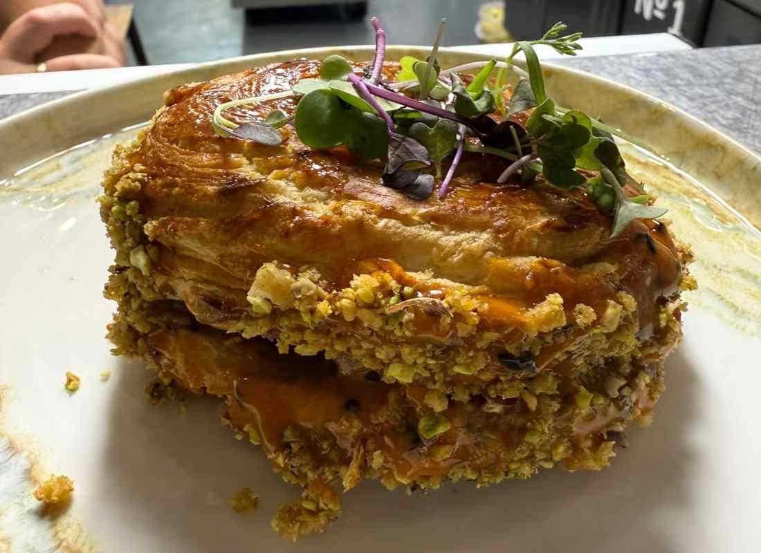 La Cave ha logrado alzarse con el primer premio gracias a su delicado roll de corzo con crujiente de pistacho