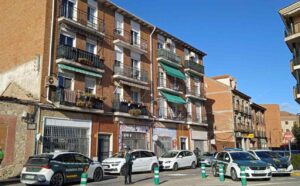 Imagen de la vivienda en la que una mujer de 39 años ha sido asesinada por un hombre de 45 años. EP