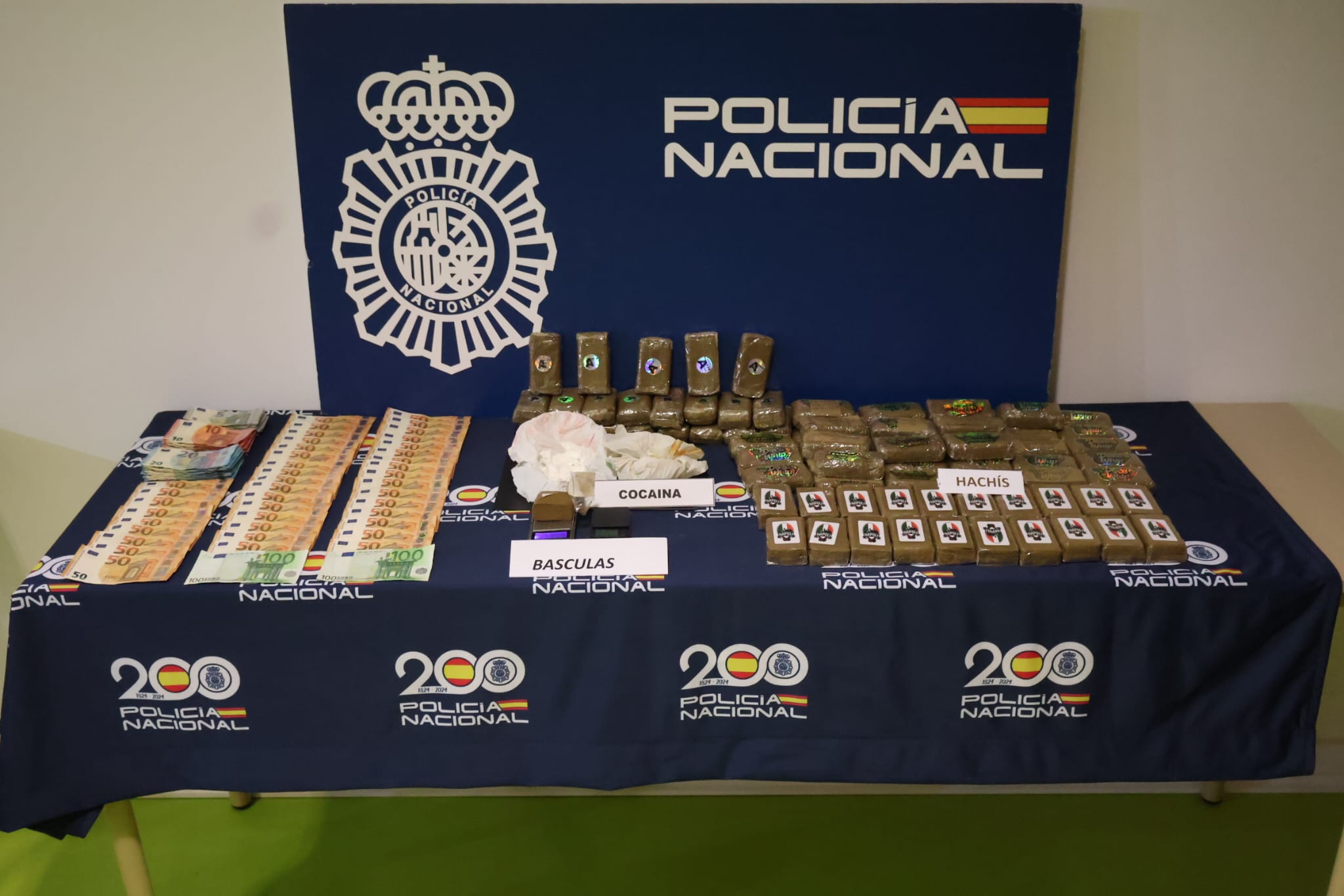 Droga y dinero intervenido por la Policía Nacional de Albacete