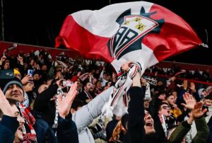 Aficionados del 'Alba' en el Carlos Belmonte. Foto: Albacete BP