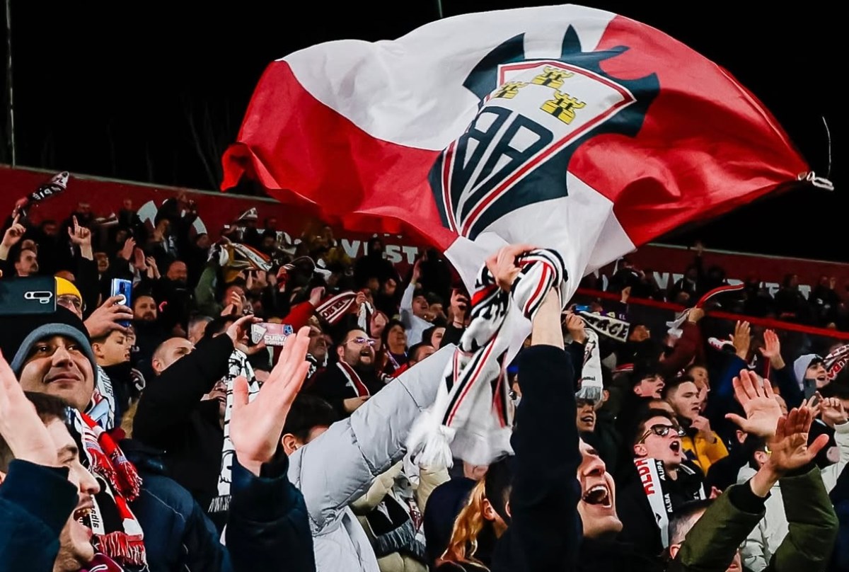 Aficionados del 'Alba' en el Carlos Belmonte. Foto: Albacete BP