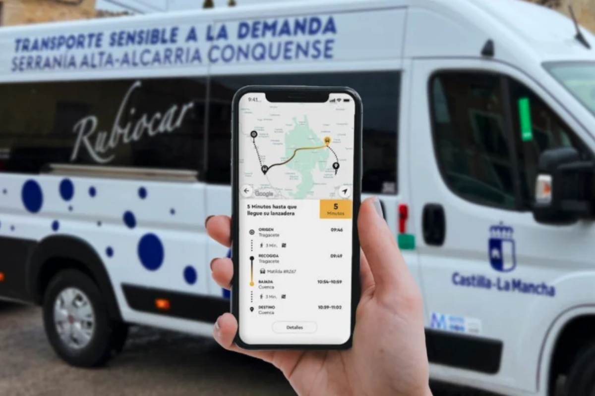 Imagen de archivo de un vehículo de Transporte Sensible a la Demanda