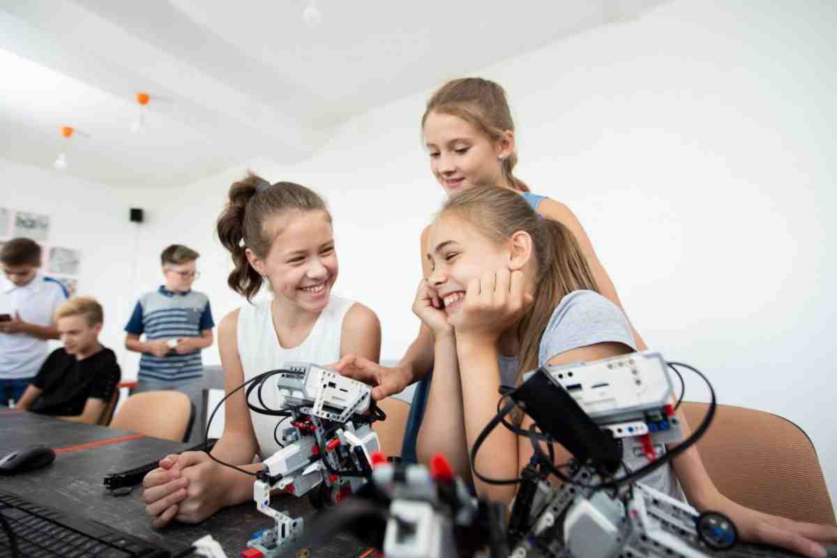 El Gobierno regional adquiere instrumentos y materiales específicos para la identificación del alumnado con altas capacidades y dificultades de aprendizaje.